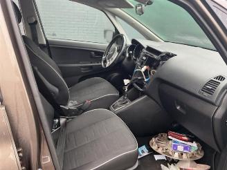 Kia Venga Venga, MPV, 2010 / 2019 1.6 CVVT 16V picture 3