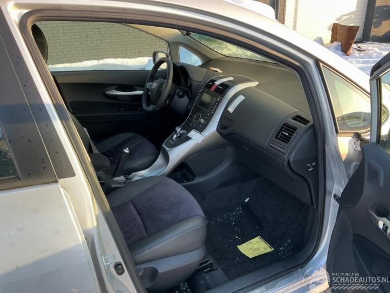 Toyota Auris Auris (E15), Hatchback, 2006 / 2012 1.8 16V HSD Full Hybrid