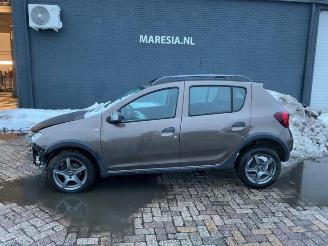 Uttjänta bilar auto Dacia Sandero Sandero II, Hatchback, 2012 0.9 TCE 12V 2017/1