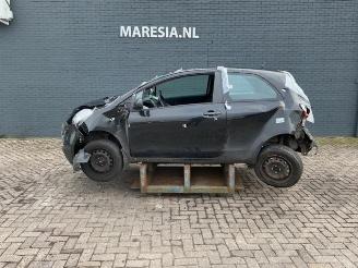 Toyota Yaris Yaris II (P9), Hatchback, 2005 / 2014 1.3 16V VVT-i picture 4