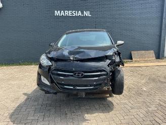 Vrakbiler auto Hyundai I-30 i30 (GDHB5), Hatchback, 2011 1.6 CRDi Blue Drive 16V VGT 2016/4