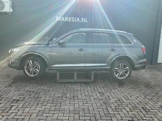 Coche siniestrado Audi Q7 Q7 (4MB/4MG), SUV, 2015 3.0 TDI V6 24V e-tron plug-in hybrid 2016/12