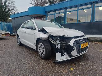 skadebil auto Audi A1 SPORTBACK 25 TFSI 2019/8