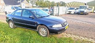 skadebil auto Audi A4  1997/1