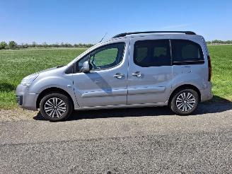 Unfallwagen Peugeot Partner TEPEE 2017/9