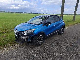 krockskadad bil auto Renault Captur 0.9 Tce 2015/4