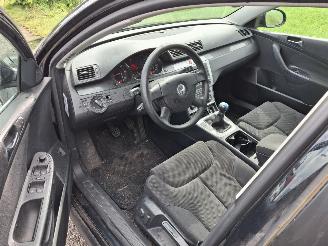 Volkswagen Passat 2.0 TDI picture 11