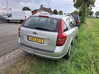 Kia Ceed SW 1.6 16V picture 5