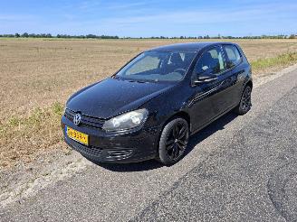 Schadeauto Volkswagen Golf 1.4 16V 2009/4