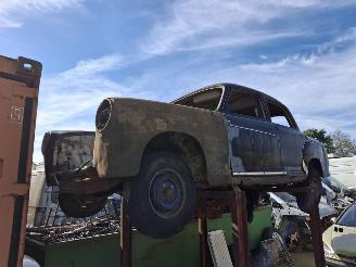 Coche accidentado Mercedes  180D Ponton 1955/1