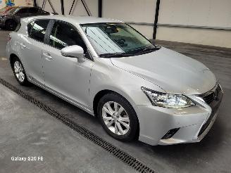 Avarii autoturisme Lexus Ct 200h Hybrid 1.8 73-KW Automaat 5drs 2016/7