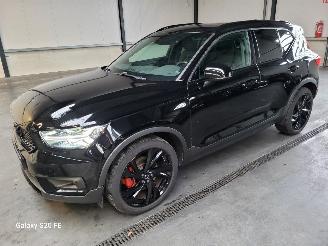 Schadeauto Volvo XC40 2.0 T5 182-KW Automaat AWD R-Design Panoramadak 2018/4