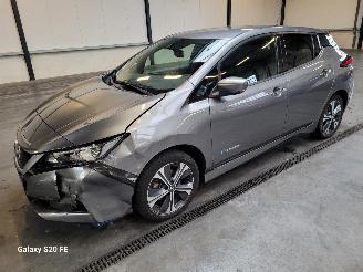 Schadeauto Nissan Leaf 160-KW 62kwh Automaat 5drs Tekna 2020/11