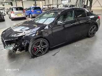 Mercedes A-klasse 180d Limo 85-KW Automaat AMG Panoramadak picture 3