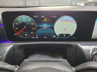 Mercedes A-klasse 180d Limo 85-KW Automaat AMG Panoramadak picture 23