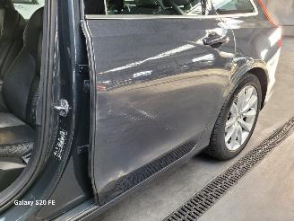 Volvo V-90 2.0 T4 140-KW Automaat Momentum Leder picture 4