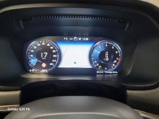 Volvo V-90 2.0 T4 140-KW Automaat Momentum Leder picture 19