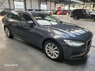 Volvo V-90 2.0 T4 140-KW Automaat Momentum Leder picture 6