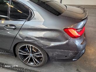 BMW 3-serie 330e Limo 215-KW Automaat M-SPORT picture 3