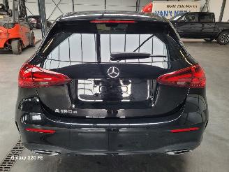 Mercedes A-klasse 180d 85-KW Automaat AMG 5drs Panoramadak picture 14