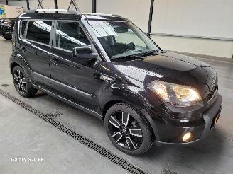 Damaged car Kia Soul 1.6 95-KW BASS 5drs Leder 2012/3