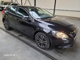 skadebil auto Volvo V-40 2.0 D2 88-KW Automaat 5drs Momentum 2016/12