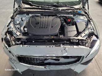 Volvo V-60 2.0 B4 145-KW Automaat Essential-Edition picture 11