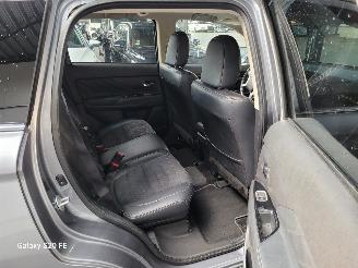 Mitsubishi Outlander 2.0 PHEV 89-KW Automaat 4-WD Executive picture 16