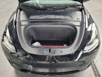 Tesla Model Y Dual Motor 378-KW Automaat AWD picture 9