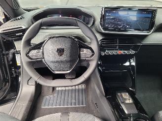 Peugeot 2008 Hybrid 1.2 100-KW Automaat Allure picture 17