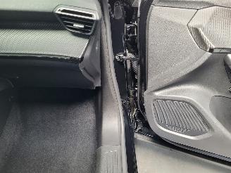 Peugeot 2008 Hybrid 1.2 100-KW Automaat Allure picture 10