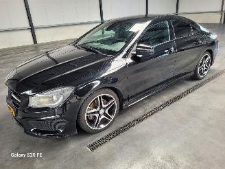 Schadeauto Mercedes Cla-klasse 250 Coupe 155-KW Automaat AMG 2014/4