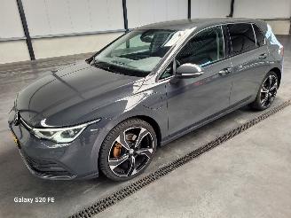 Schadeauto Volkswagen Golf VIII GTE 1.4 e-Hybrid 110-KW DSG 5drs 2020/10