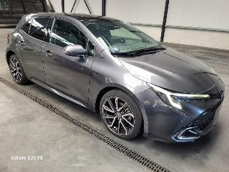 Unfallwagen Toyota Corolla Hybrid 1.8 72-KW Automaat 5drs Panoramadak 2023/5