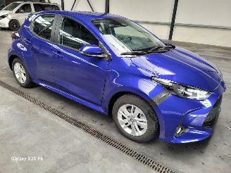 Unfallwagen Toyota Yaris Hybrid 1.5 68-KW Automaat 5drs 2026/2