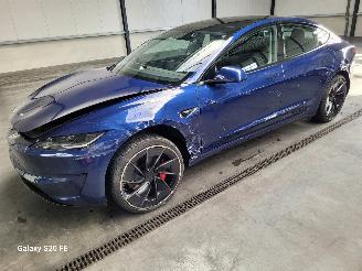 krockskadad bil auto Tesla Model 3 Performance 461-KW 78kwh Automaat AWD Highland 2024/11