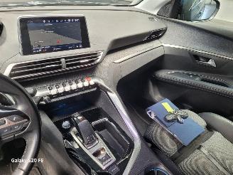 Peugeot 5008 PureTech 1.2 96-KW Automaat 7-Persoons picture 23