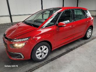 Damaged car Citroën C4 Spacetourer 1.2 PureTech 96-KW Feel 19.000KM !! 2018/6