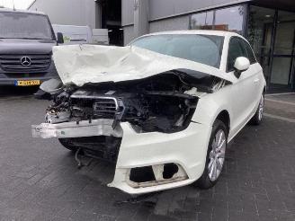 Auto da rottamare Audi A1 A1 (8X1/8XK), Hatchback 3-drs, 2010 / 2018 1.2 TFSI 2010/10