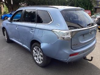 Mitsubishi Outlander Outlander (GF/GG), SUV, 2012 2.0 16V PHEV 4x4 picture 7