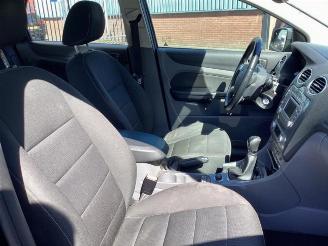 Ford Focus Focus 2, Hatchback, 2004 / 2012 1.6 16V picture 10