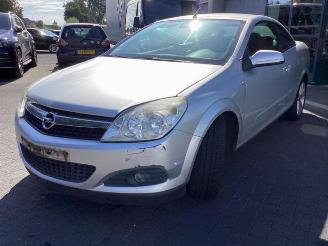 Purkuautot passenger cars Opel Astra Astra H Twin Top (L67), Cabrio, 2005 / 2010 1.8 16V 2007/12