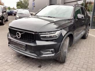 Vrakbiler auto Volvo XC40 XC40 (XZ), SUV, 2017 1.5 T5 Plug-in Hybrid 16V 2020/11