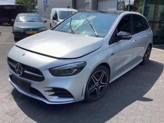 rozbiórka samochody osobowe Mercedes B-klasse B (W247), Hatchback, 2018 / 2026 1.3 B-250 e Turbo 16V 2021/3