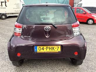 Toyota iQ  picture 6