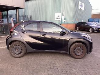 Toyota Aygo Aygo X, Hatchback, 2022 1.0 12V VVT-i picture 4
