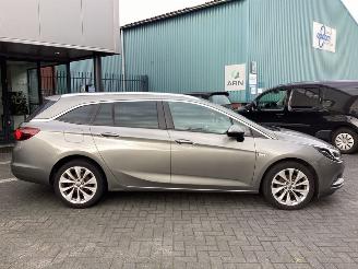 Opel Astra 1.0 Business picture 4