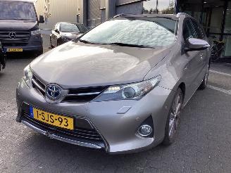 škoda osobní automobily Toyota Auris 1.8 Touring Hybride 2013/10