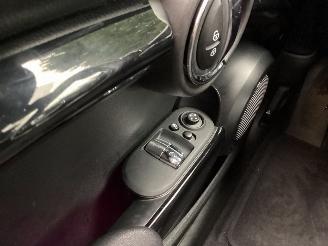 Mini Cooper S 1.5 Chili picture 17