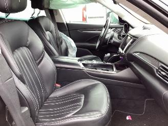 Maserati Levante 3.0 V 6 picture 11